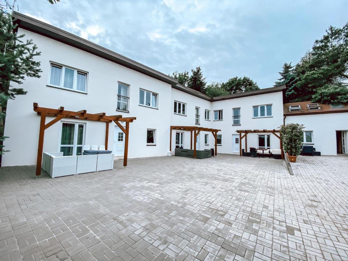 Chaty A Apartmany Hracholusky Kemp Kosatka Pnovany المظهر الخارجي الصورة